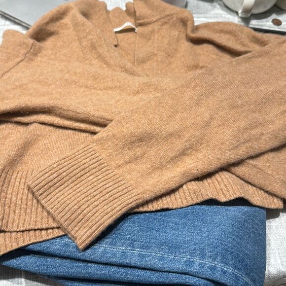 Reformation Cashmere Polo Jumper Pullover Sweater GUC Size Medium Camel Brown - Picture 9 of 10
